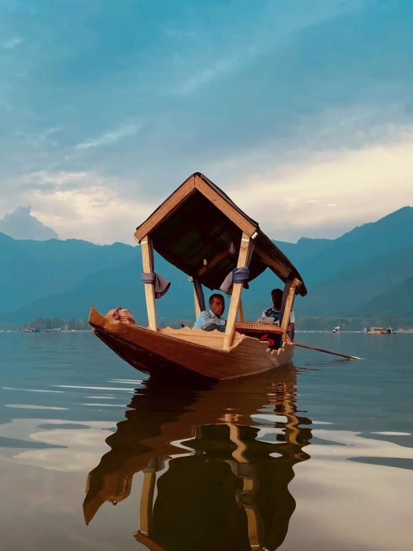 16626523981024506232