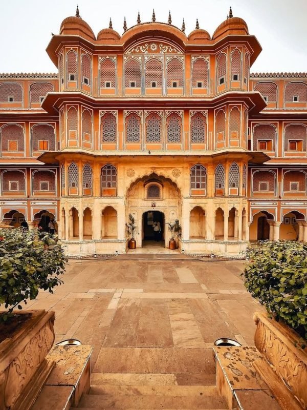 60fe154242dcfff3afb3898293e761a9